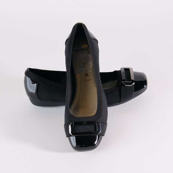 Ann Klein Uplift Sport Buckly Ballet Flat - NWT - Size 8 - Picture 2 of 5